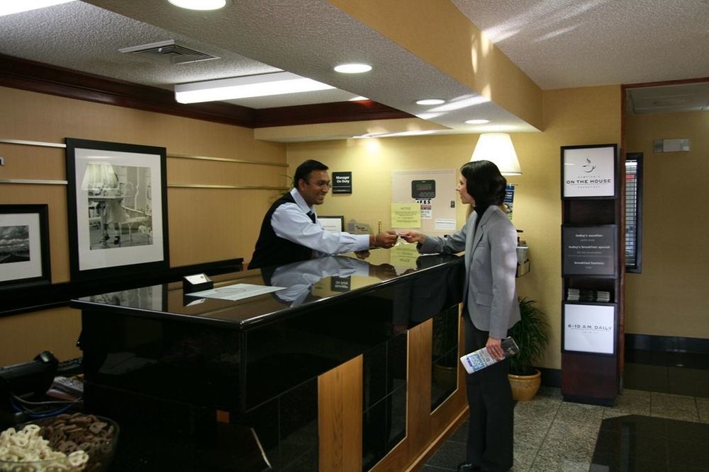 Comfort Inn Blue Ash North Интериор снимка