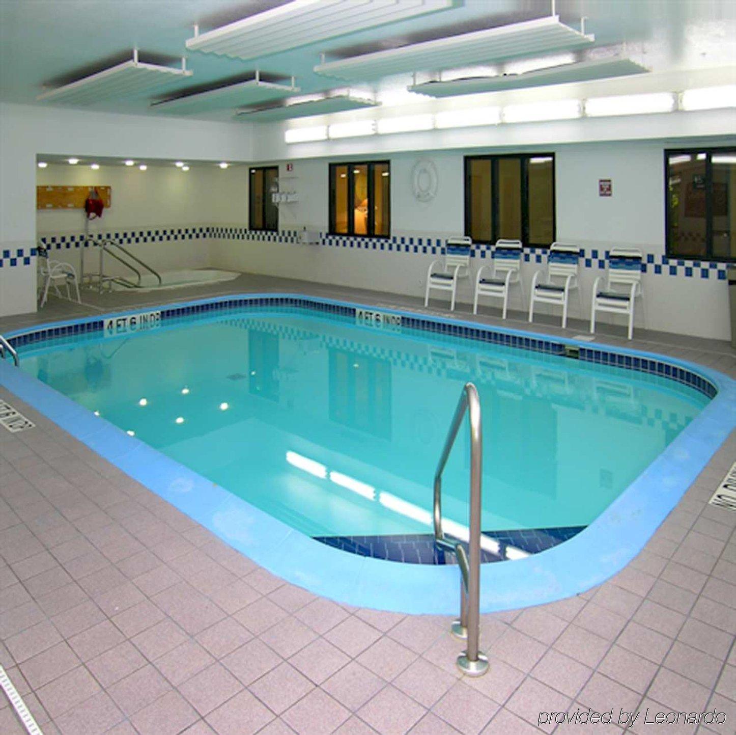 Comfort Inn Blue Ash North Съоръжения снимка